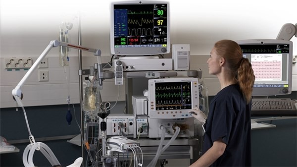 Аппарат ИВЛ Engstrom Carestation для взрослых, детей и новорожденных